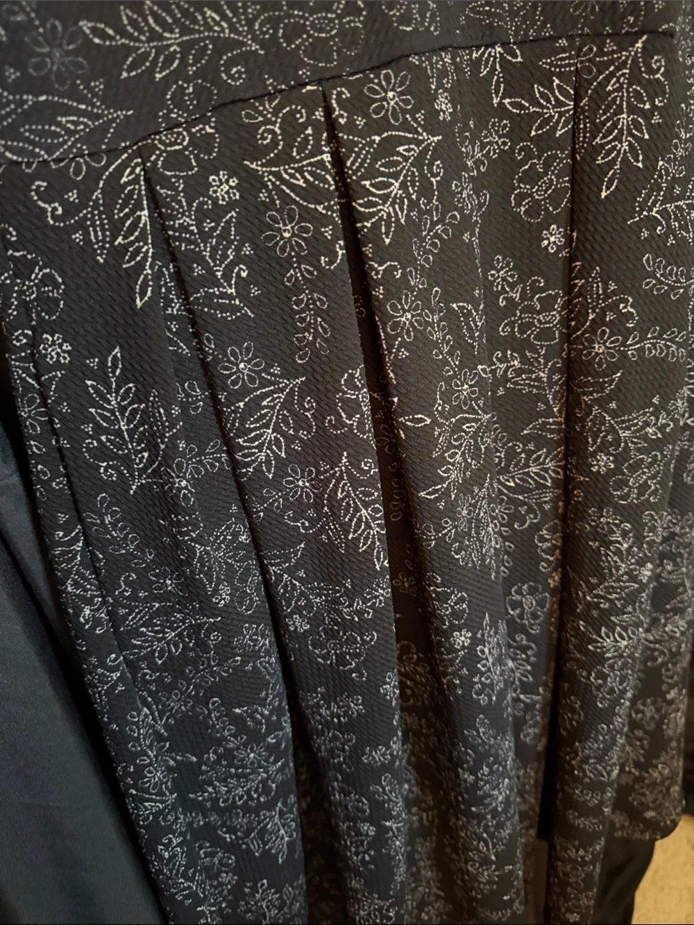 LuLaRoe Black Midi Dress with Light Gray Floral Print - Picture 4 of 6